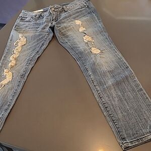 DECREE super skinny sz distressed jeans